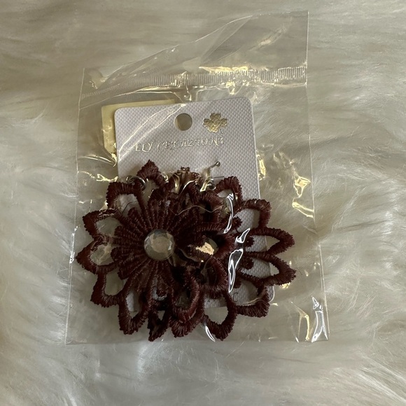 Luv Aj Jewelry - 🩷5/$10 Elegant Brown Flower Earrings